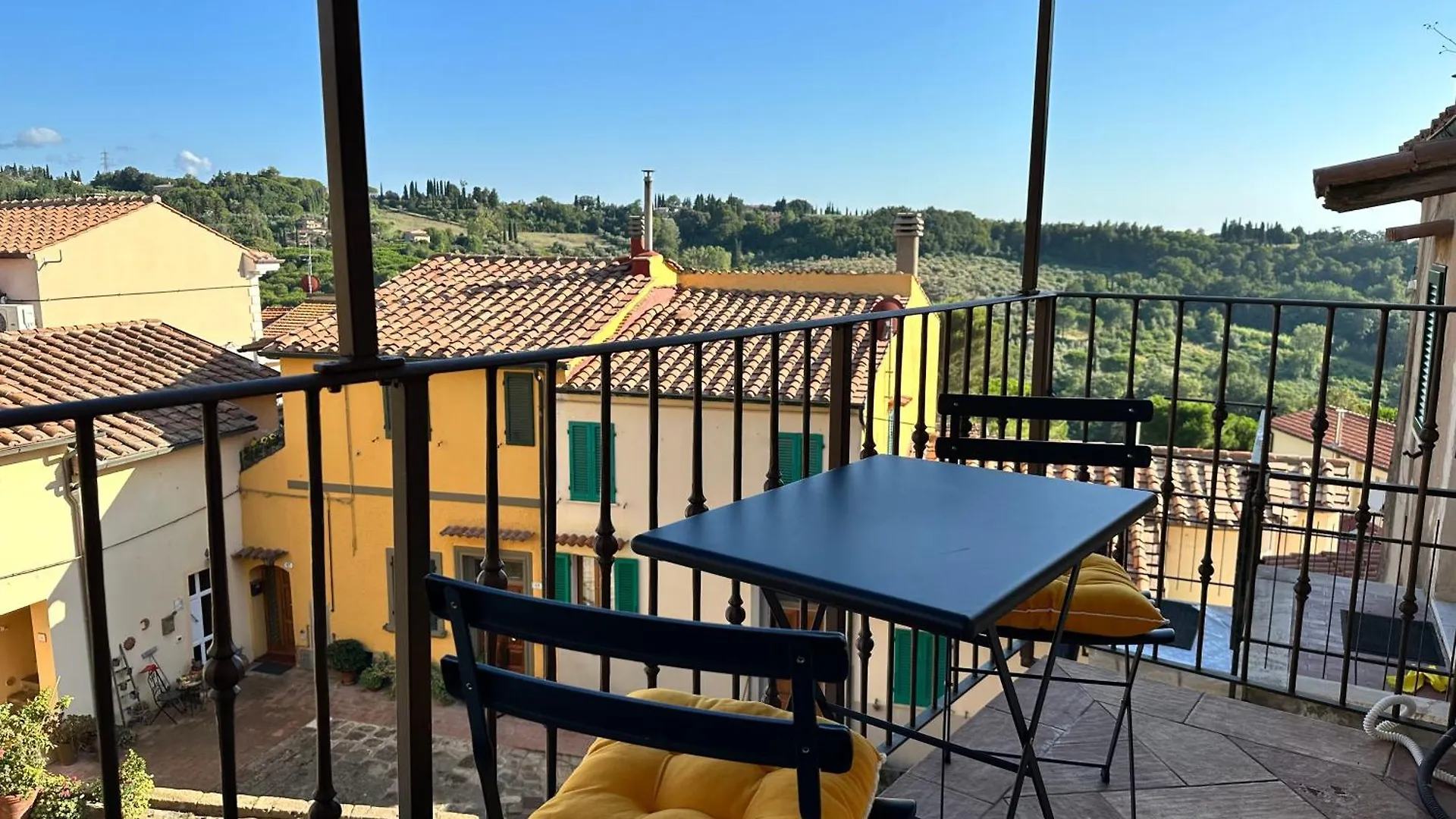 Residenza Le Mura Montescudaio Italy